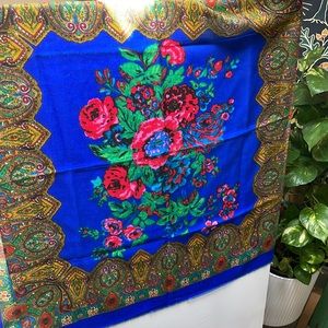 Gorgeous Blue and Floral Woven Classic Style Square Vintage Scarf